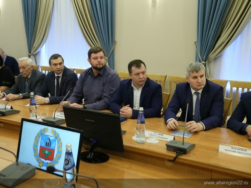 18 февраля, между Правительством Алтайского края и Петербургским тракторным заводом подписано соглашение